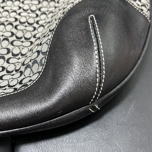 Coach Logo Black And Cream Small Hobo Zip Close Leather Accent and Lined Handle - Picture 5 of 10